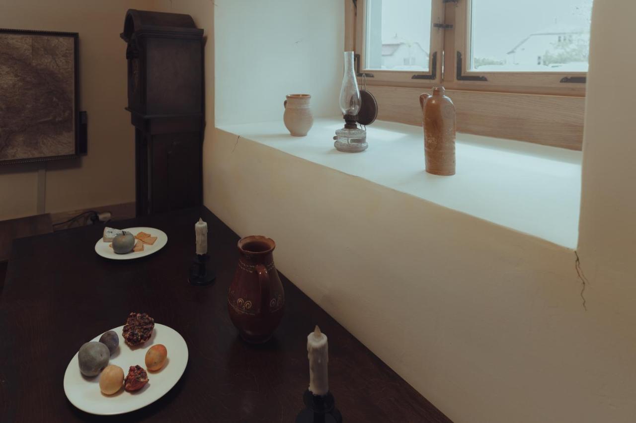 Brigaderos Hotel Brigadir Borsi 外观 照片