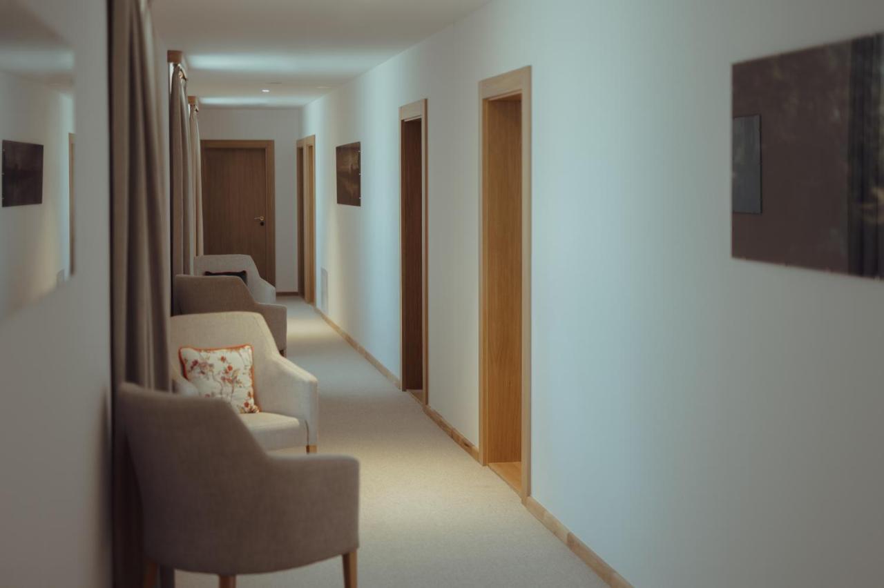 Brigaderos Hotel Brigadir Borsi 外观 照片